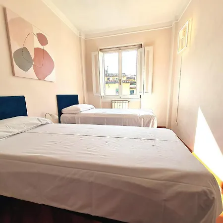 Apartment Jessy With Terrace At Ponte Vecchio *